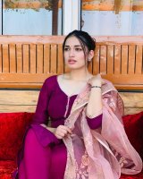 Isha kaur-3