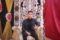 groom or bride photo